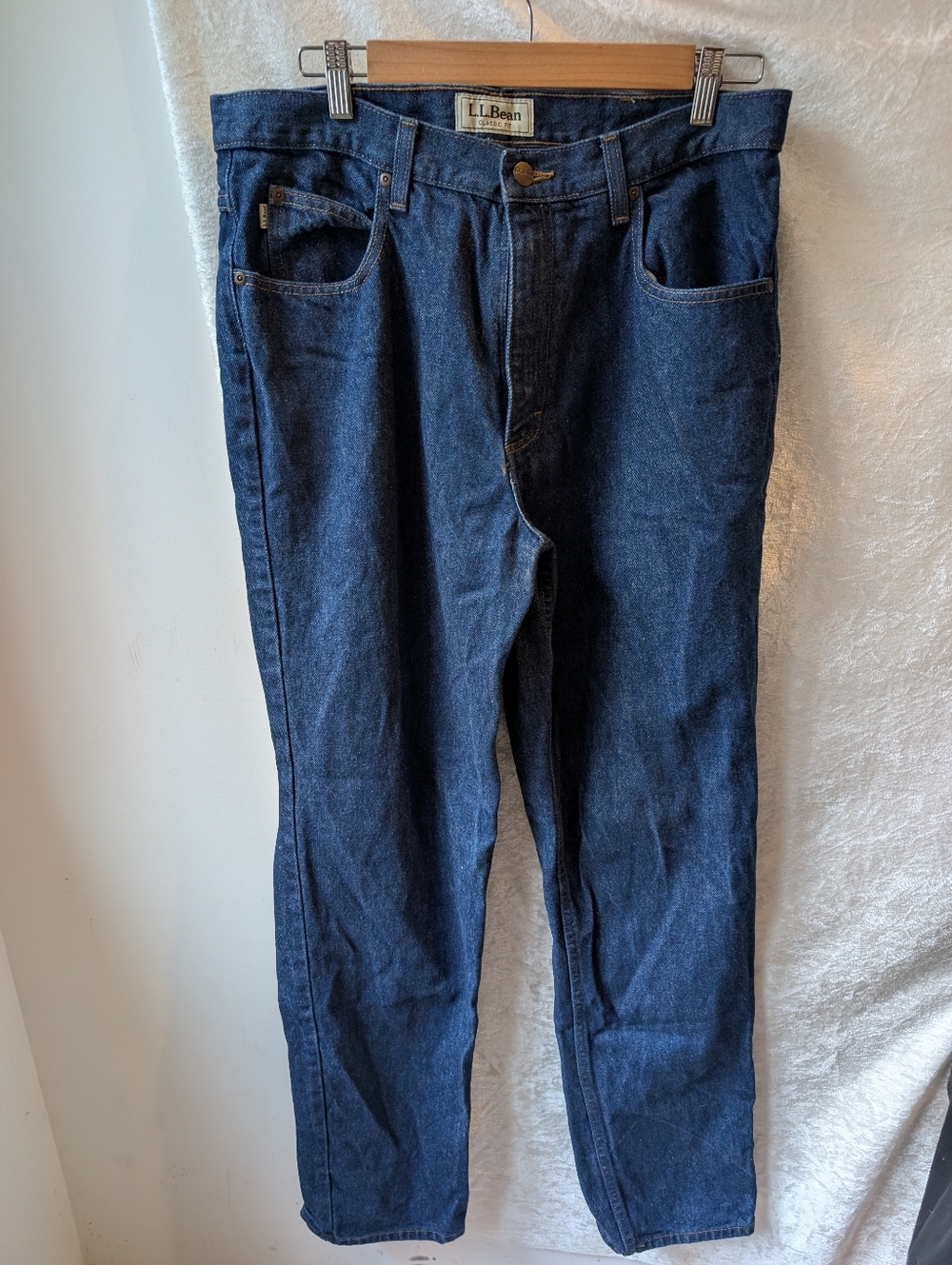 LL Bean Classic Fit Straight Leg Men's Jeans 34x34 Thick Denim